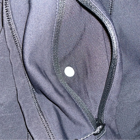 lululemon circuit breaker skirt - Picture 6 of 7